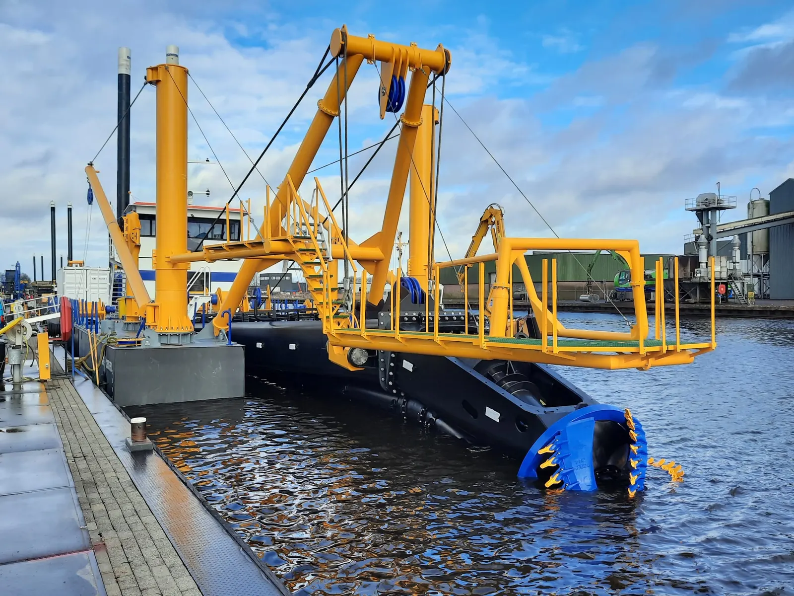 Cutter suction dredger for dredging services in UAE